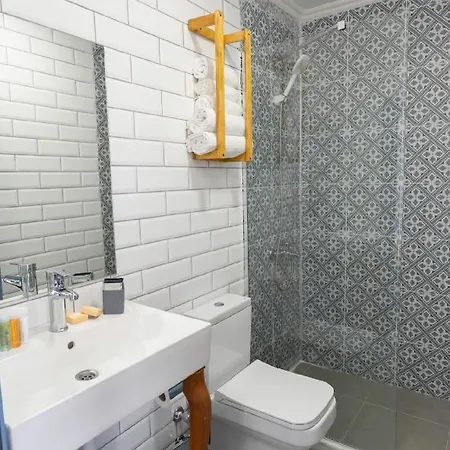 Babota Boutique بيت للعطل مرمريس